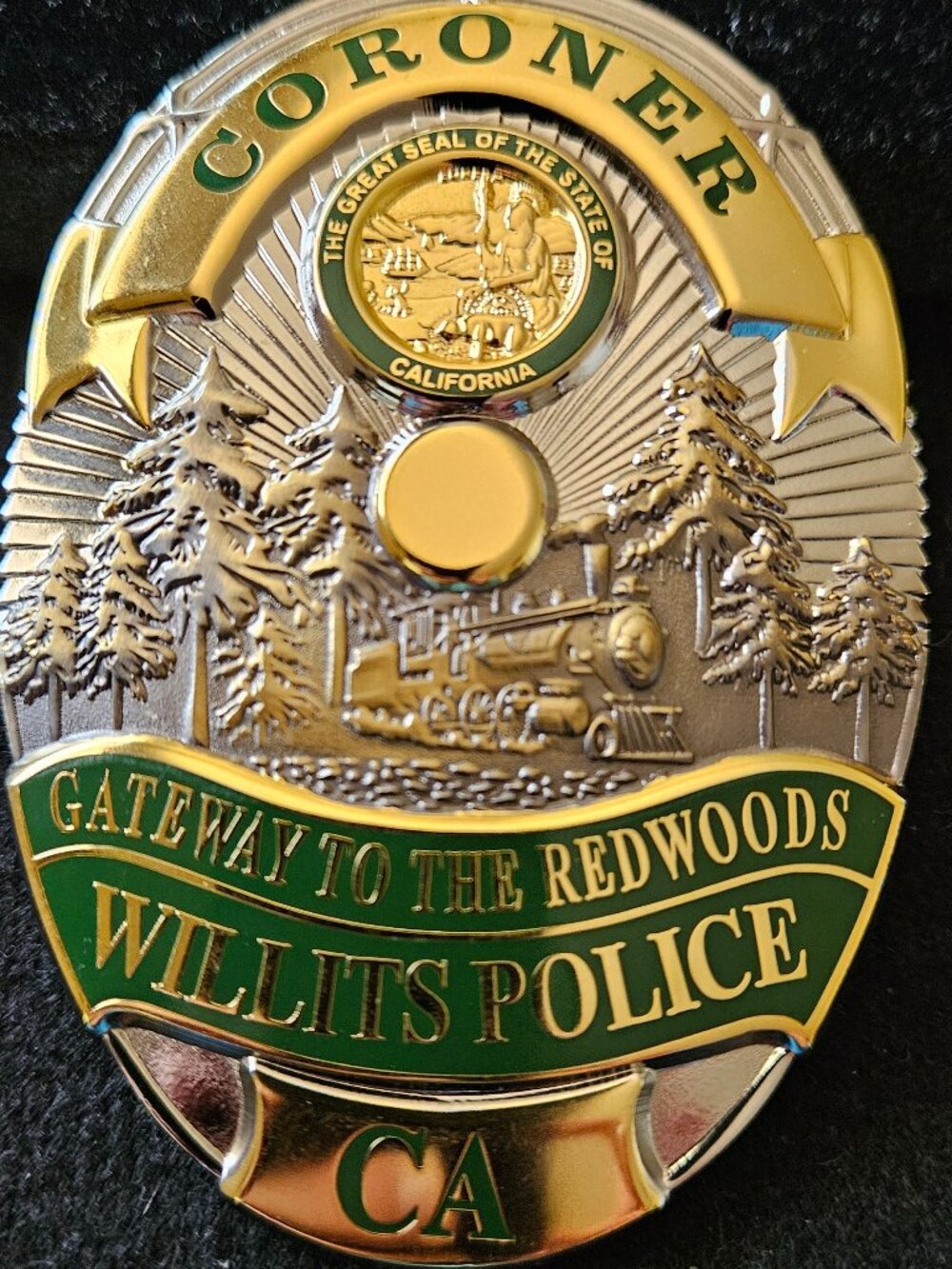 Willits (Mendocino County) California obsolete badge